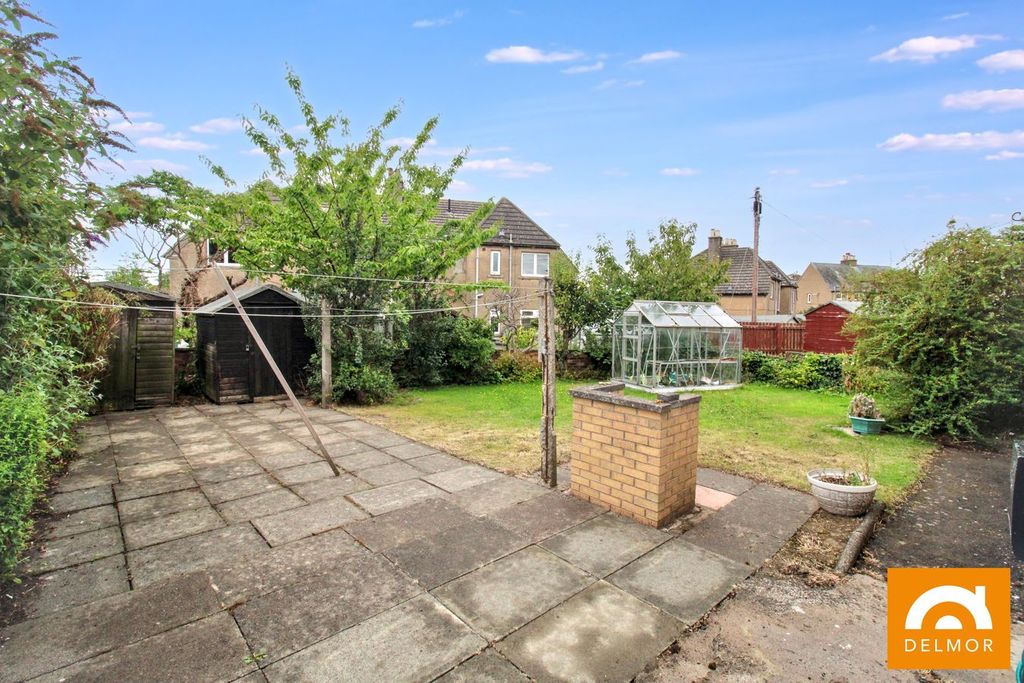 Property photo 3 of 15
