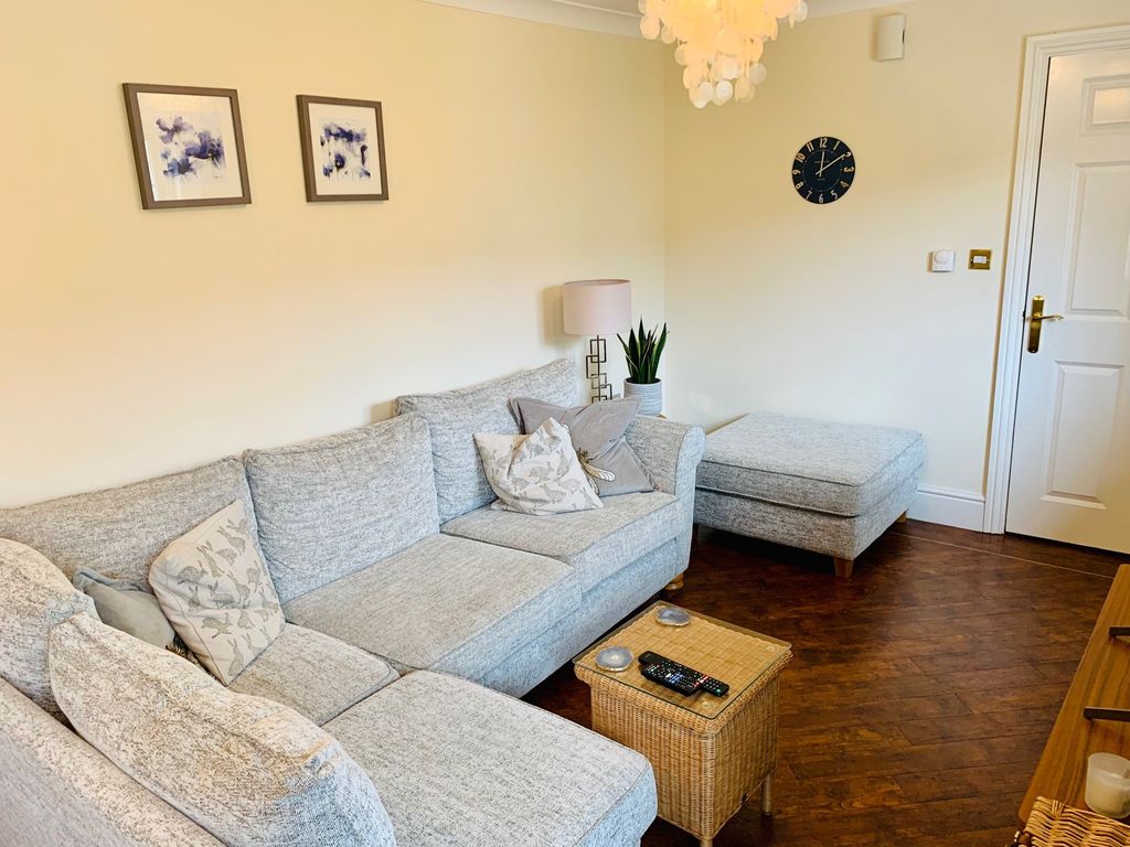 Property photo 3 of 9