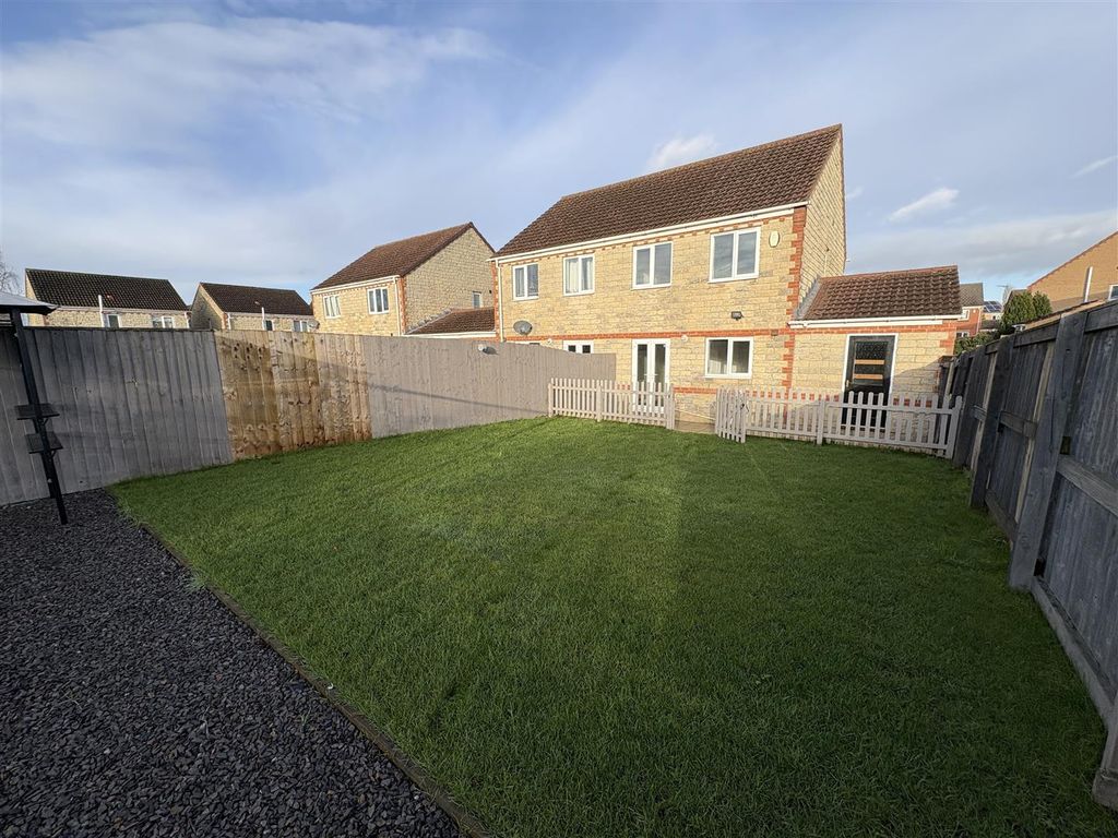 Property photo 2 of 20 Externally