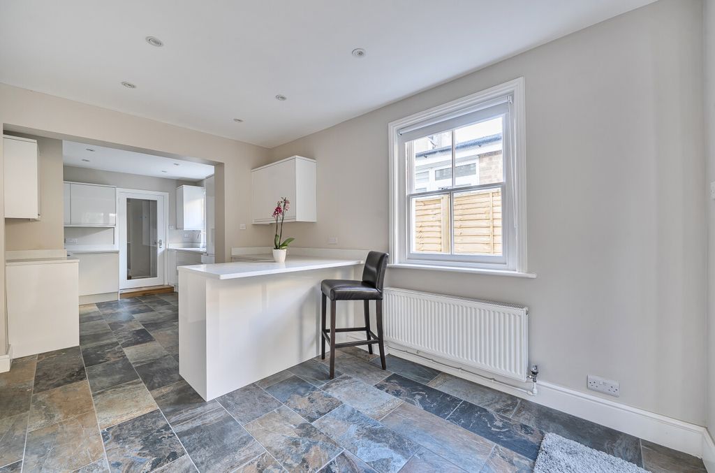 Property photo 3 of 12 1408116-14-69835E...