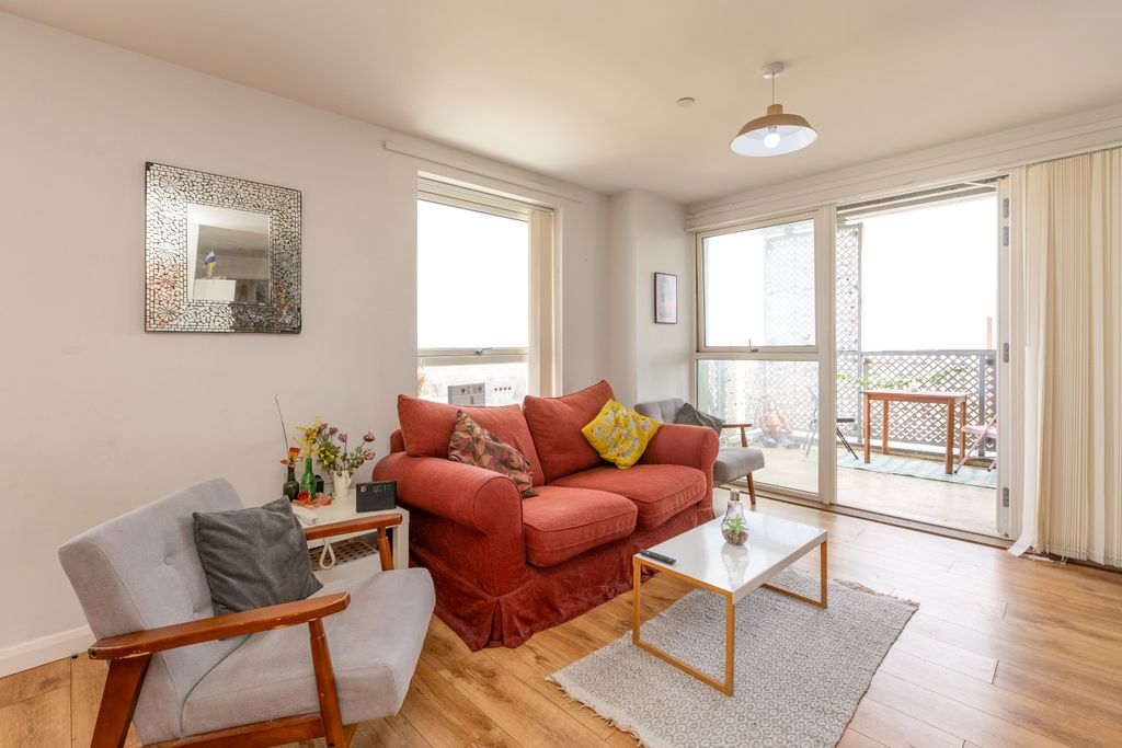 Property photo 3 of 18 Photo #3