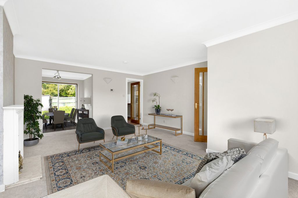 Property photo 3 of 19