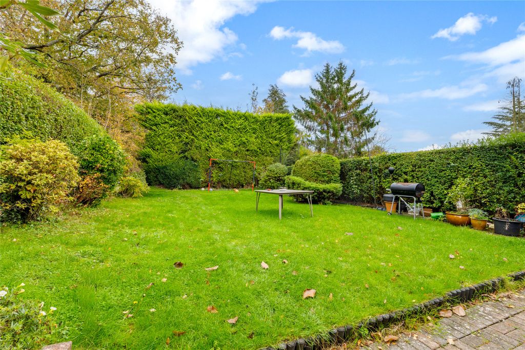 Property photo 2 of 13 Picture No. 21