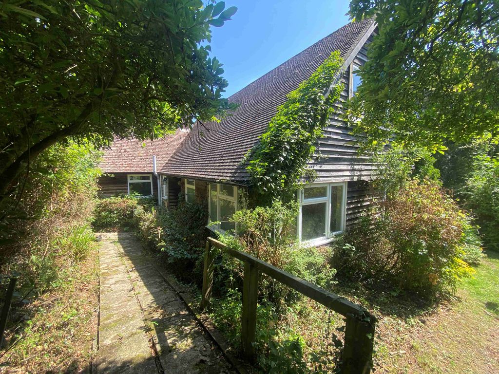Property photo 2 of 10
