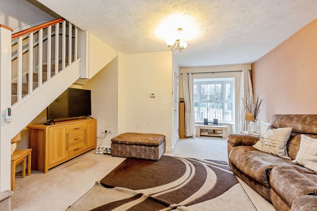 Property photo 2 of 14 Photo