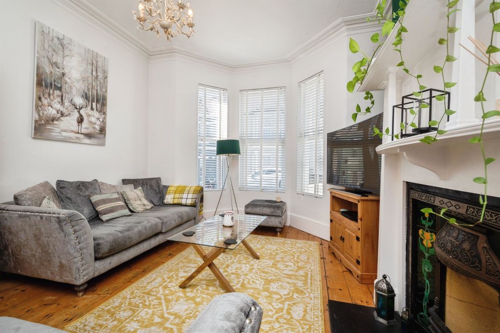 Property photo 3 of 17