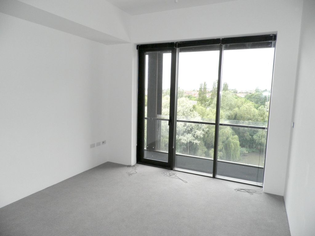Property photo 3 of 12 Living Room