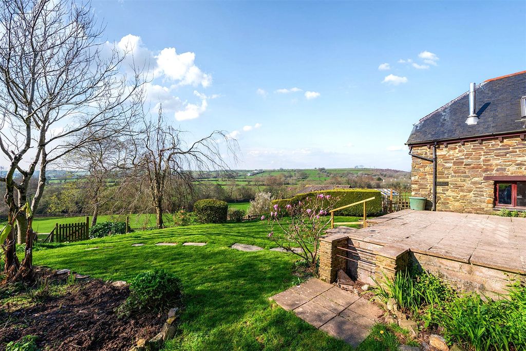 Property photo 3 of 37 Picture No. 42