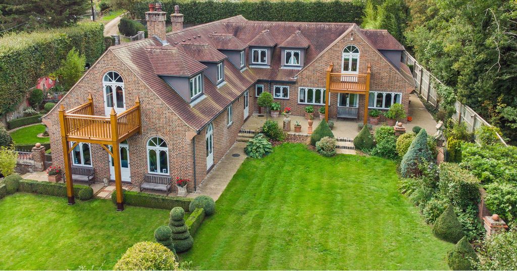 Property photo 1 of 43