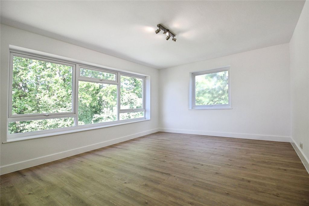 Property photo 3 of 10 Picture No. 07