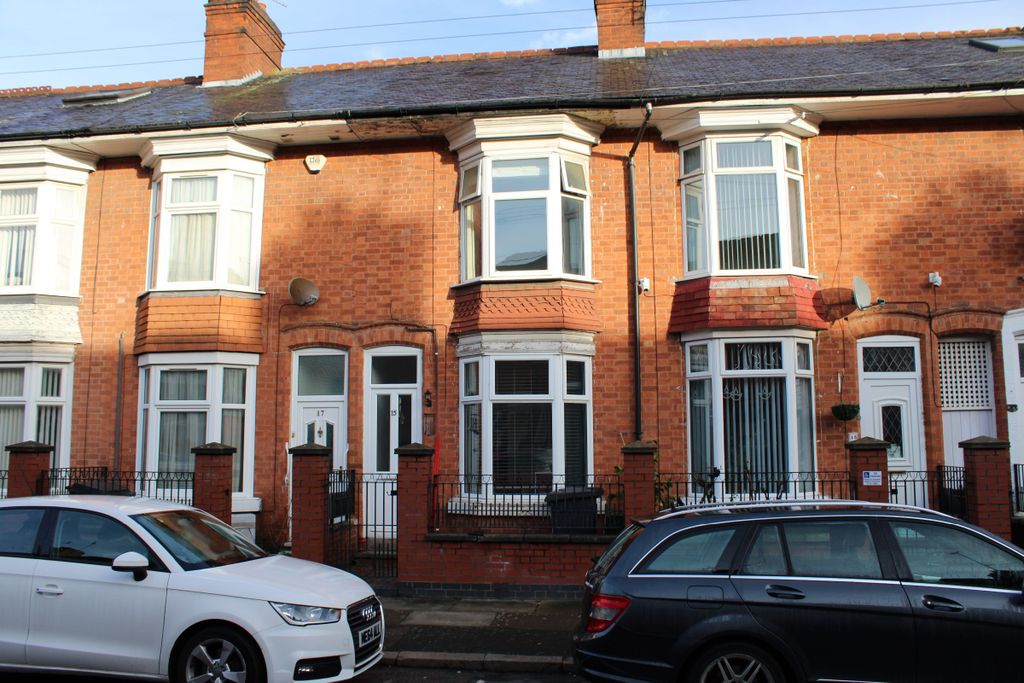 Property photo 1 of 3