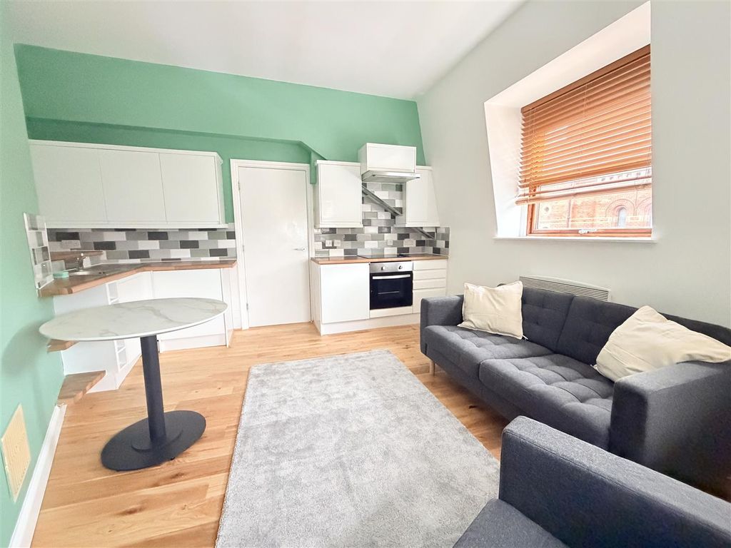 Property photo 3 of 10 Img_4354.Jpeg