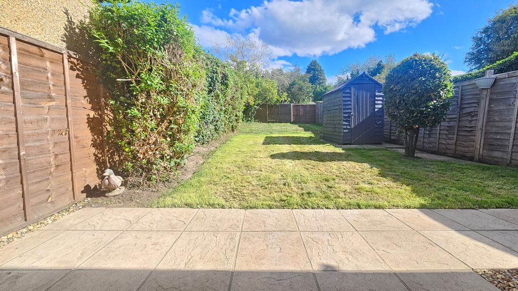 Property photo 2 of 8