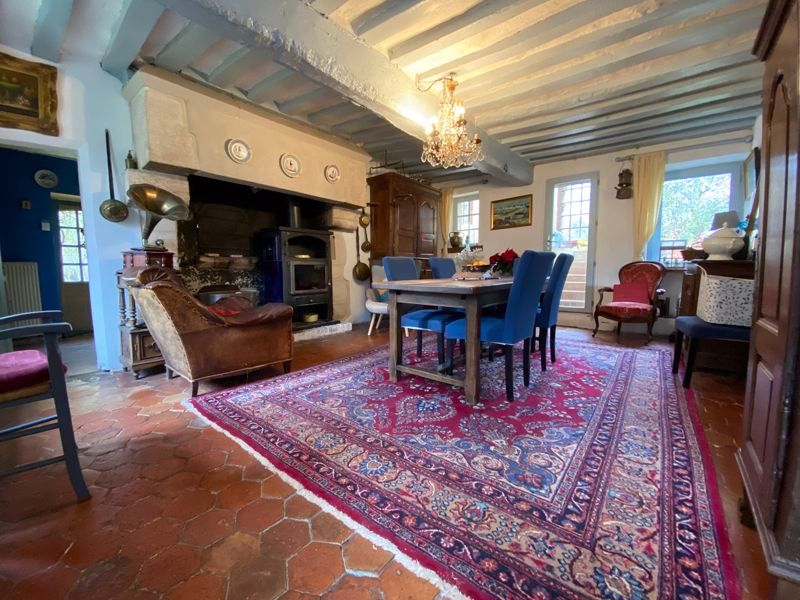 Property photo 3 of 12 Photo 3