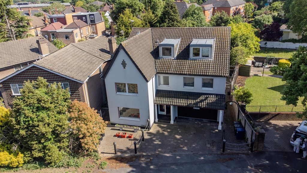 Property photo 1 of 19
