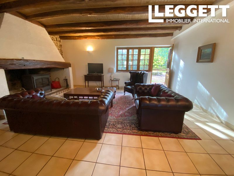 Property photo 2 of 10