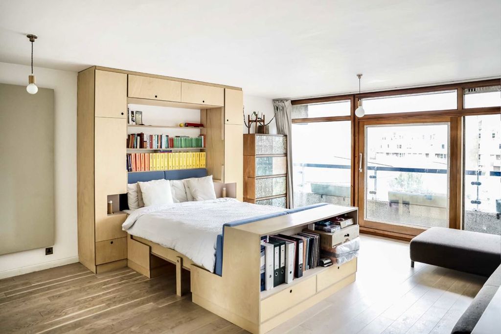 Property photo 1 of 9