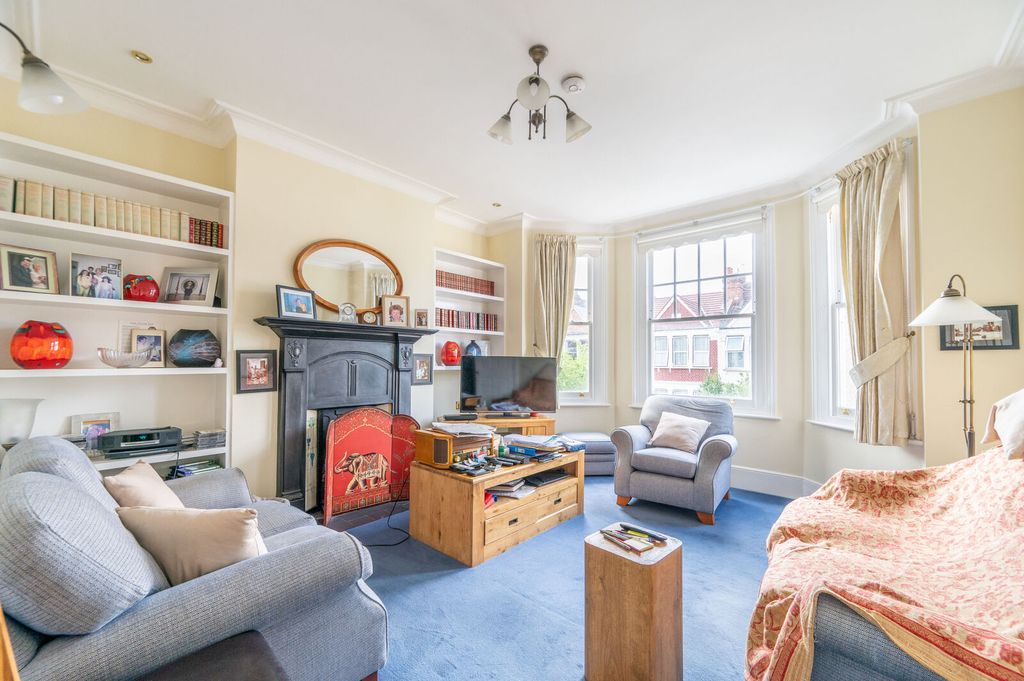 Property photo 2 of 12