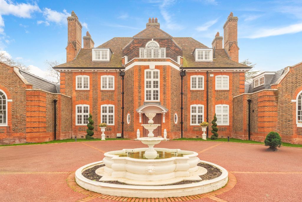 Property photo 1 of 29