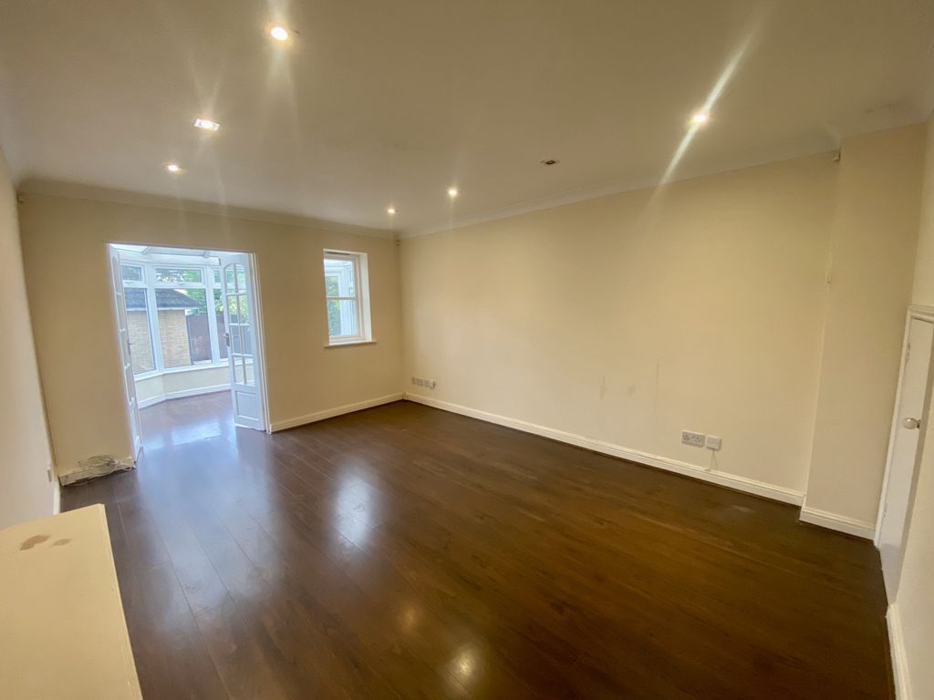 Property photo 2 of 21 Photo 23