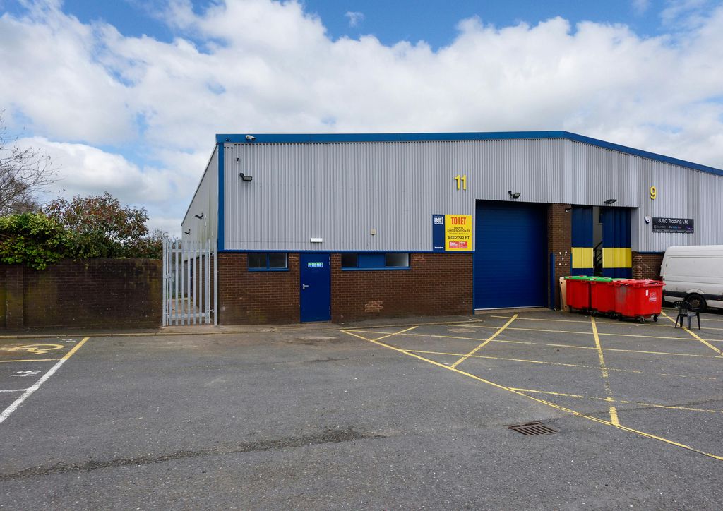 Property photo 1 of 5 Unit 11_006.Jpg