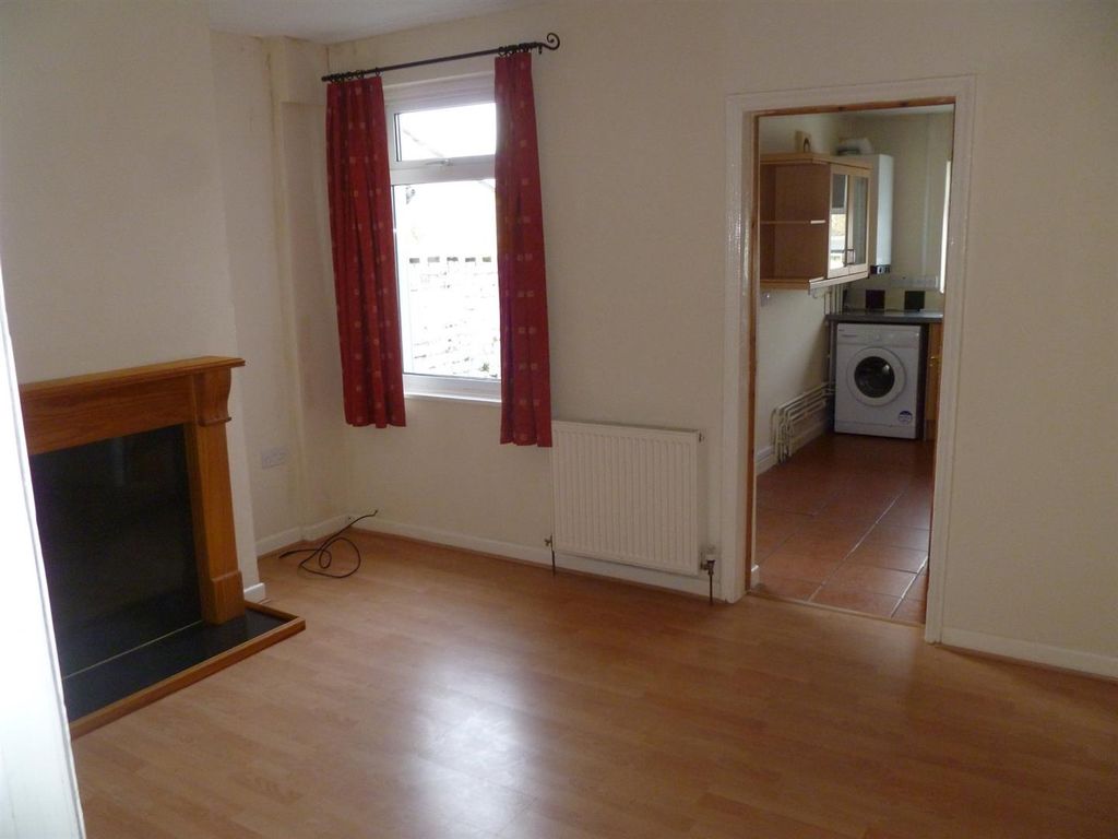Property photo 2 of 7