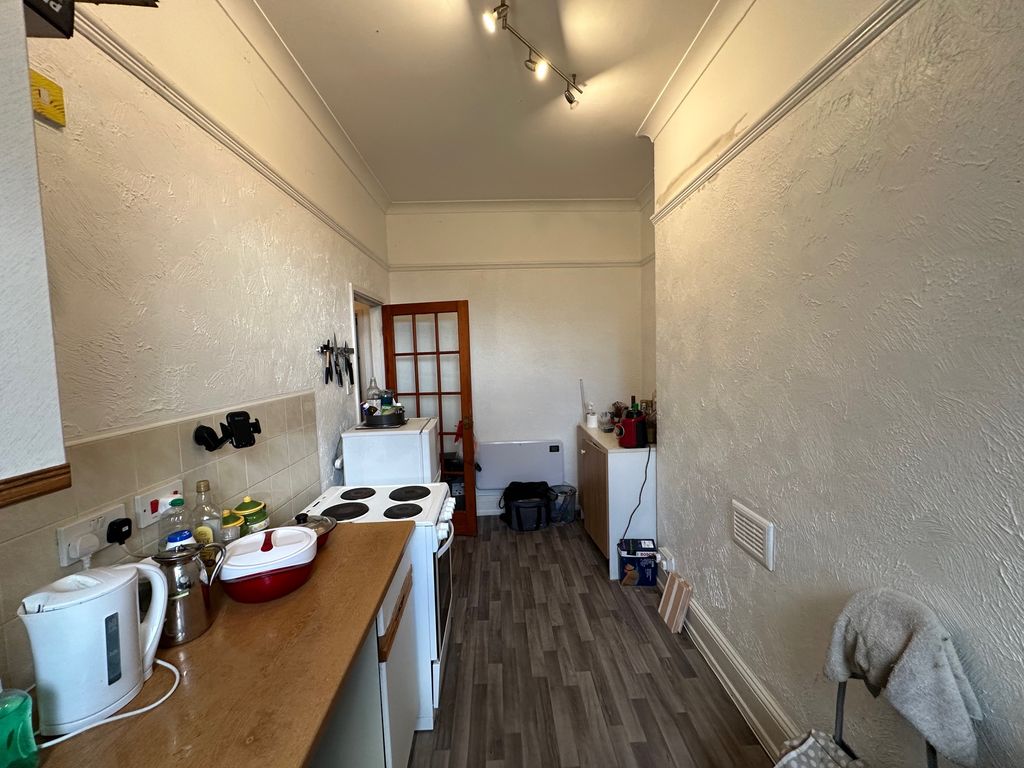 Property photo 2 of 3