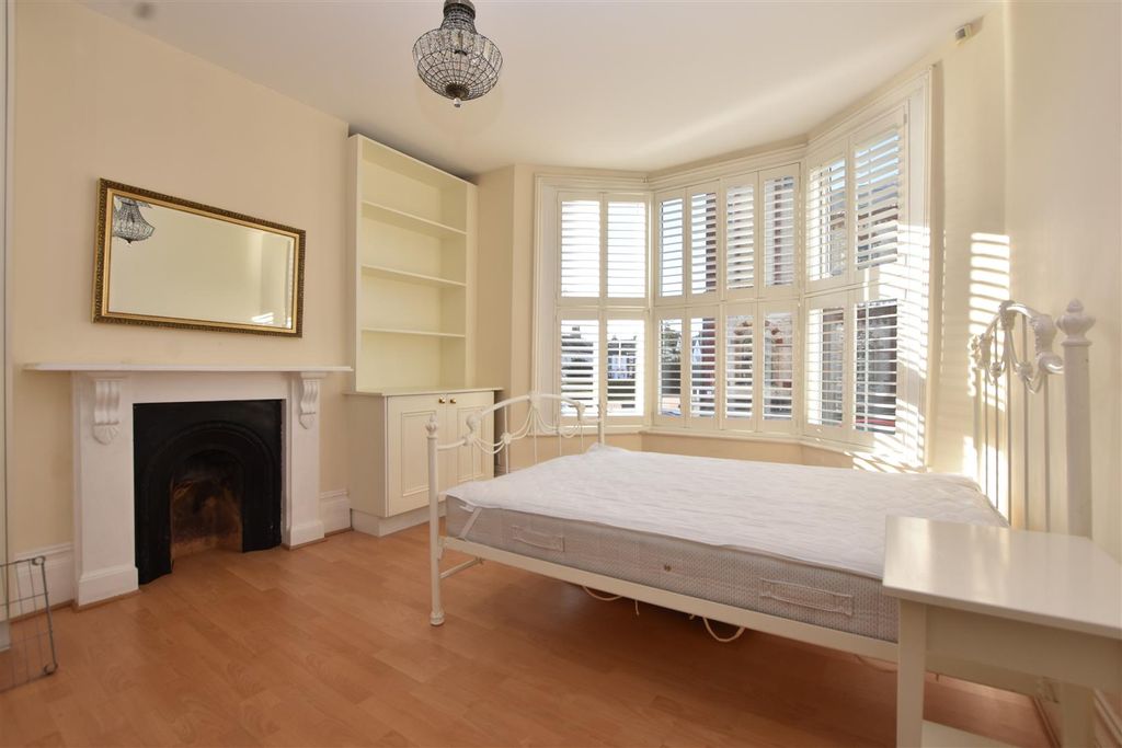 Property photo 2 of 10 Dsc_1062.Jpg