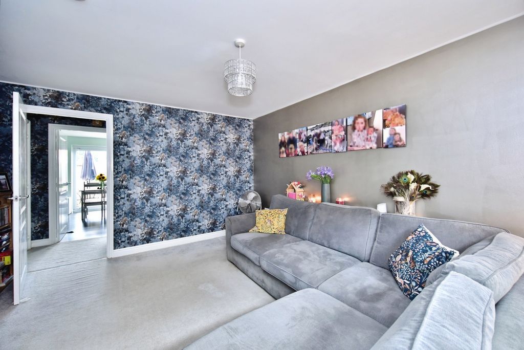 Property photo 2 of 14 Pbox-Img.Jpg