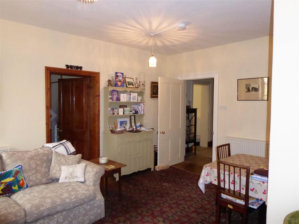 Property photo 3 of 10 Lounge 2.Jpg