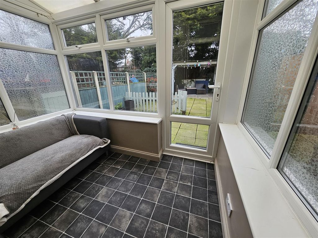 Property photo 2 of 10 Sun Room