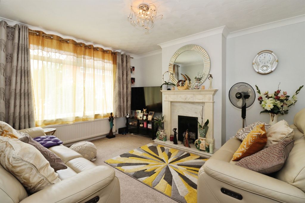 Property photo 2 of 14