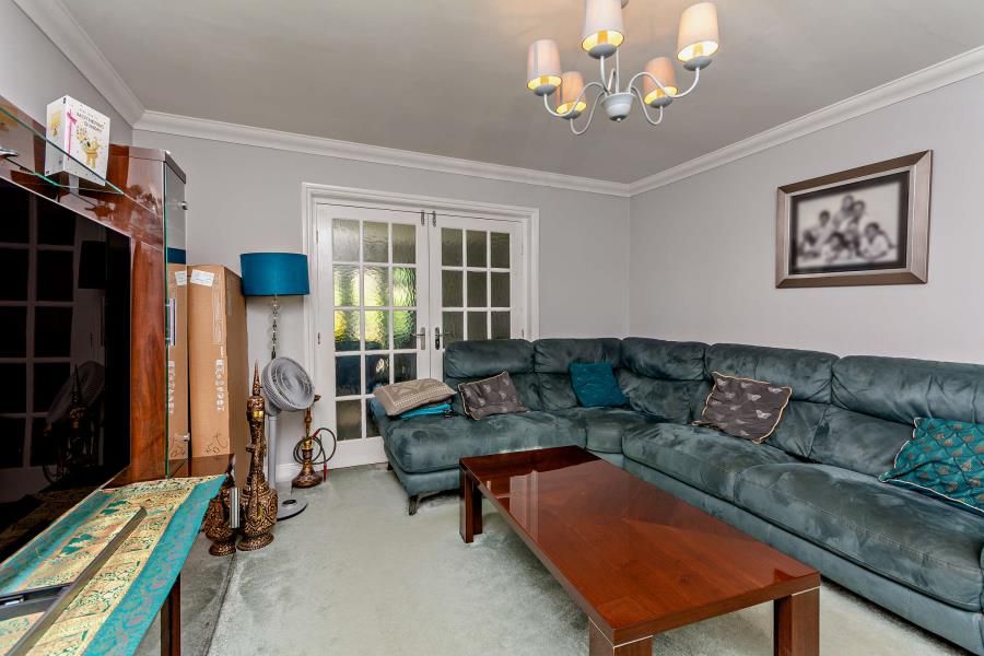 Property photo 2 of 9