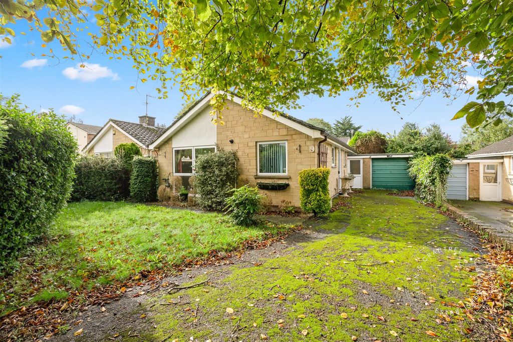 Property photo 1 of 28 Rose Acre, Bristol, Herncrabtree (23).Jpg
