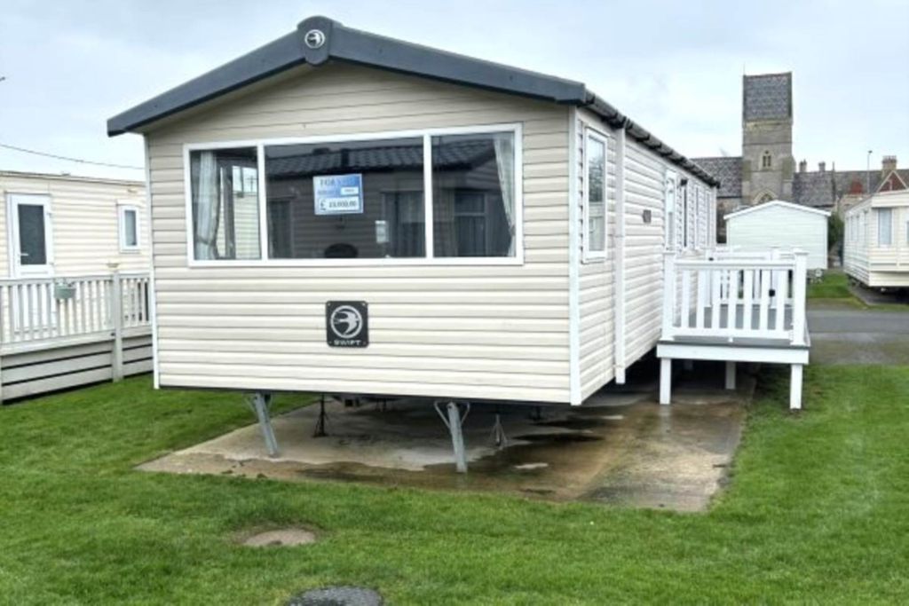 Property photo 1 of 11