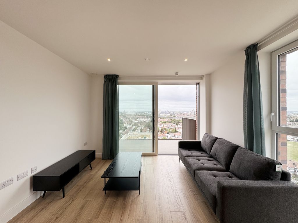 Property photo 2 of 8