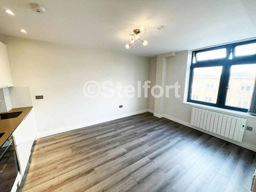 Property photo 2 of 5