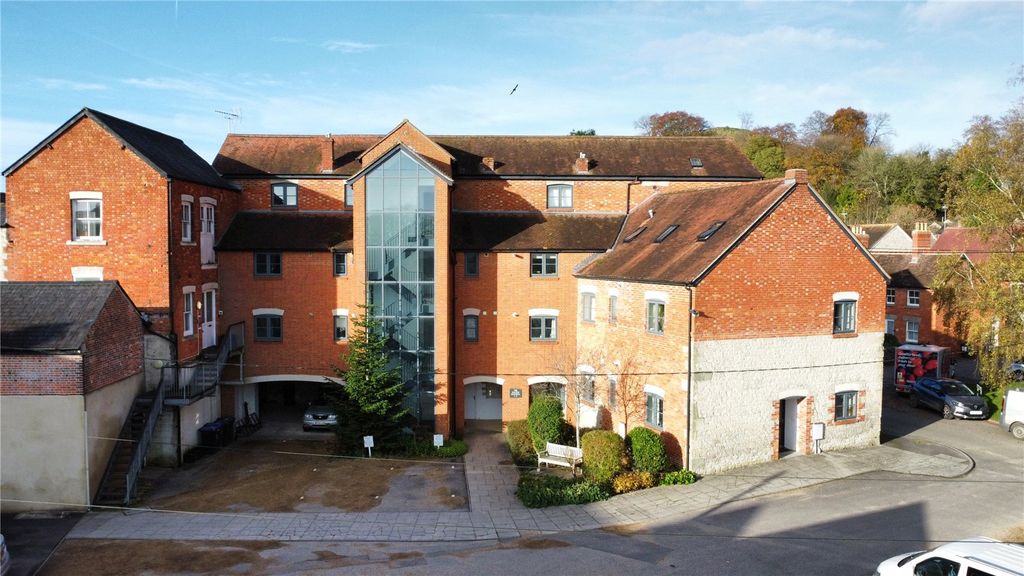 Property photo 1 of 8 Picture 1