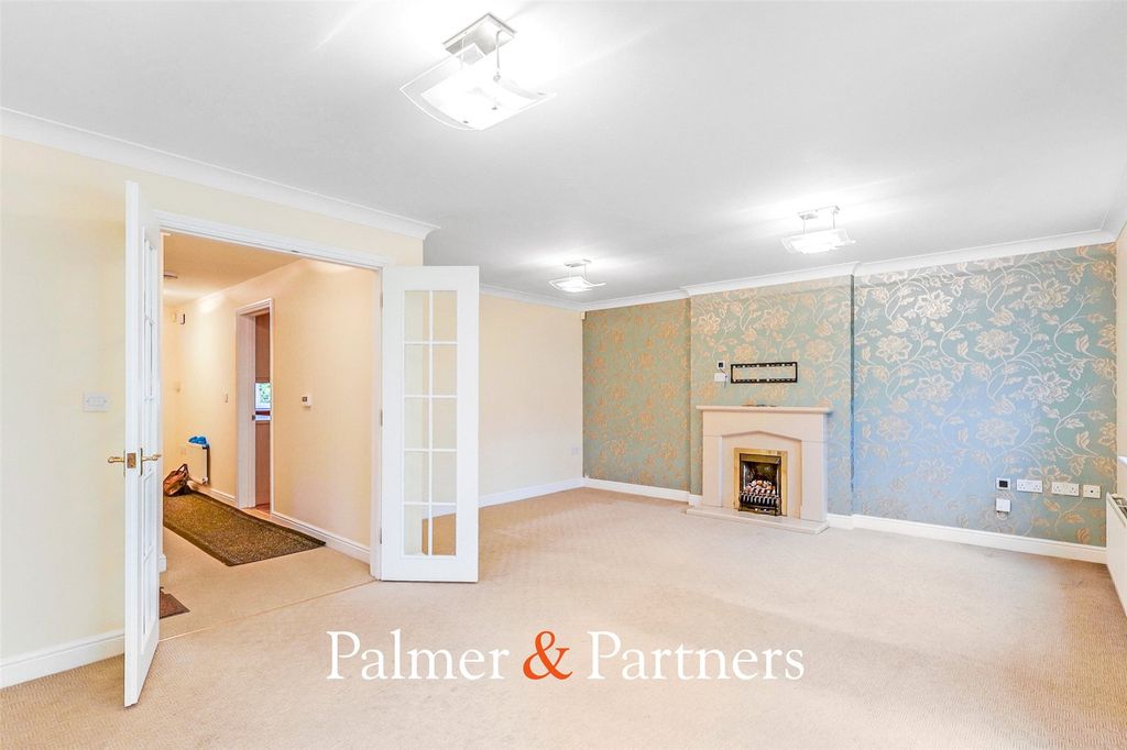 Property photo 3 of 22 Picture No. 18