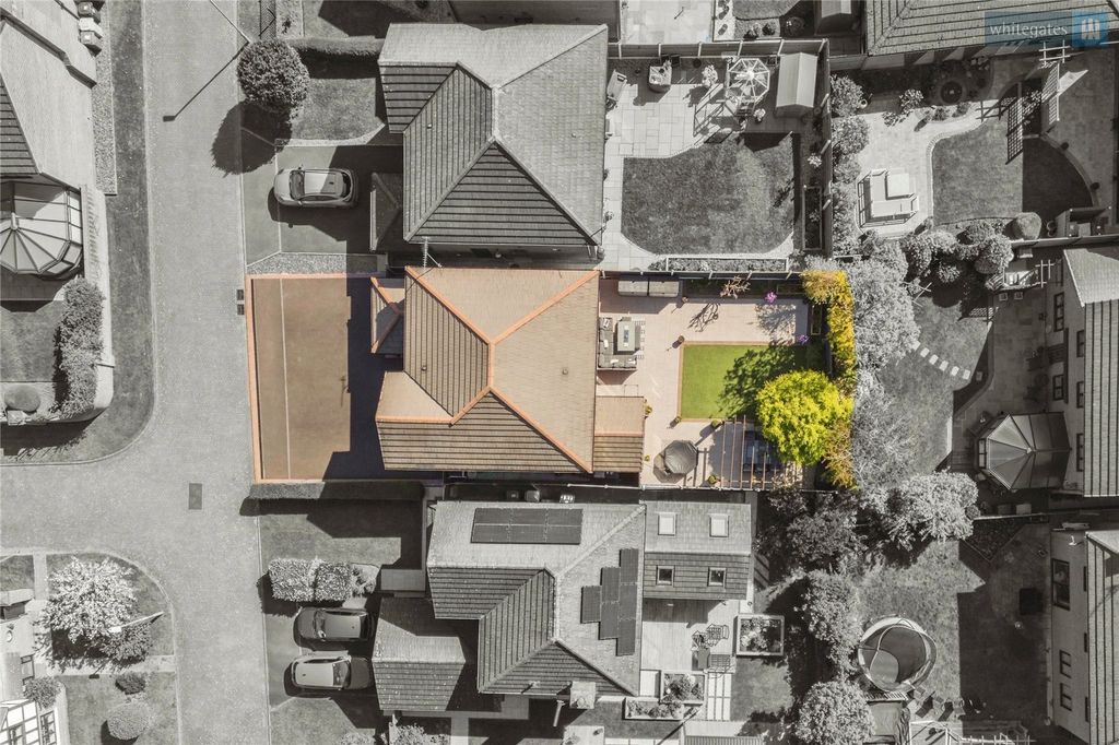 Property photo 2 of 27 Picture No. 06