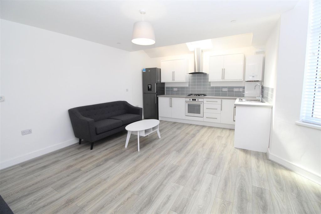 Property photo 3 of 6 T42-V96E0Ekfajobt9Lhsw.Jpg