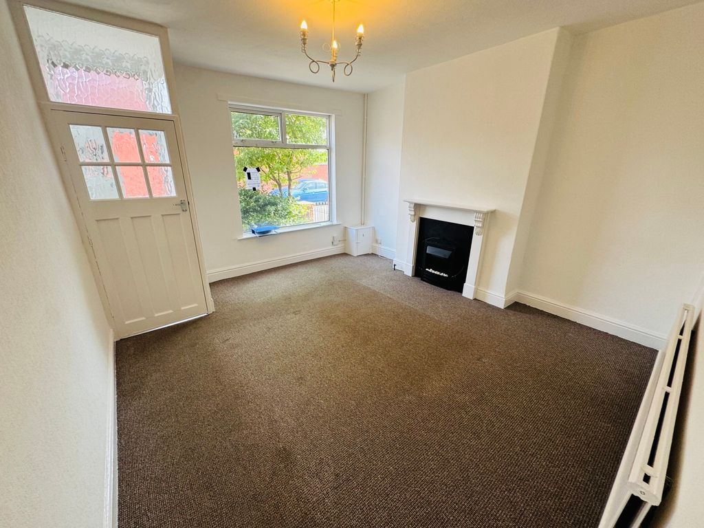 Property photo 2 of 11 Photograph