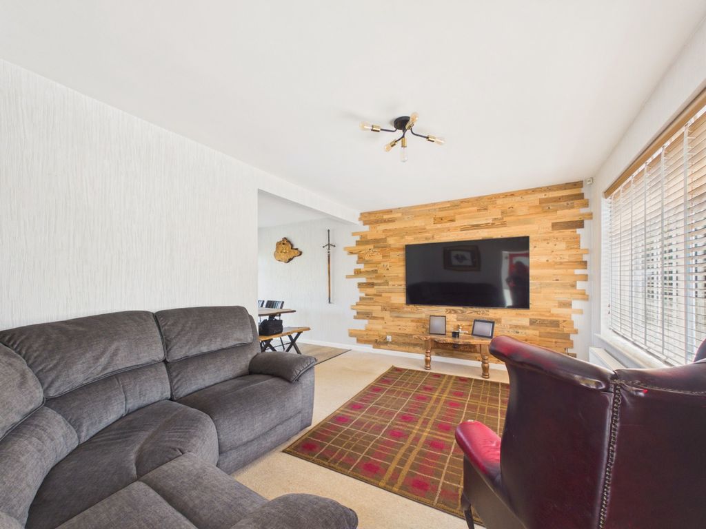 Property photo 3 of 25 4795667
