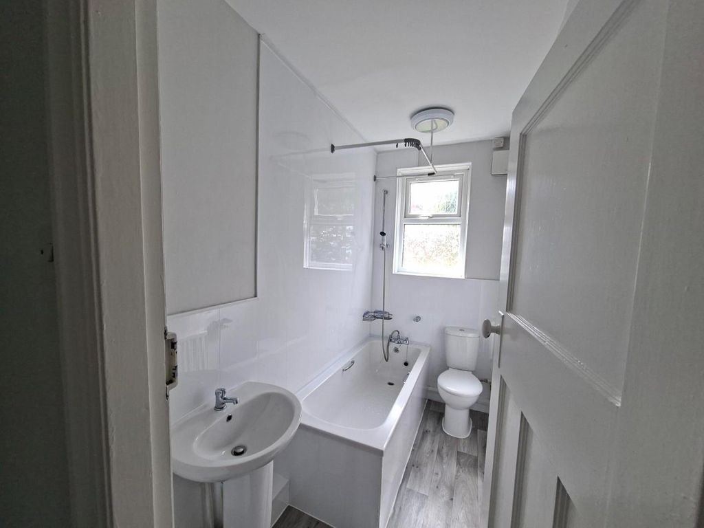 Property photo 3 of 7 20250829_112435.Jpg