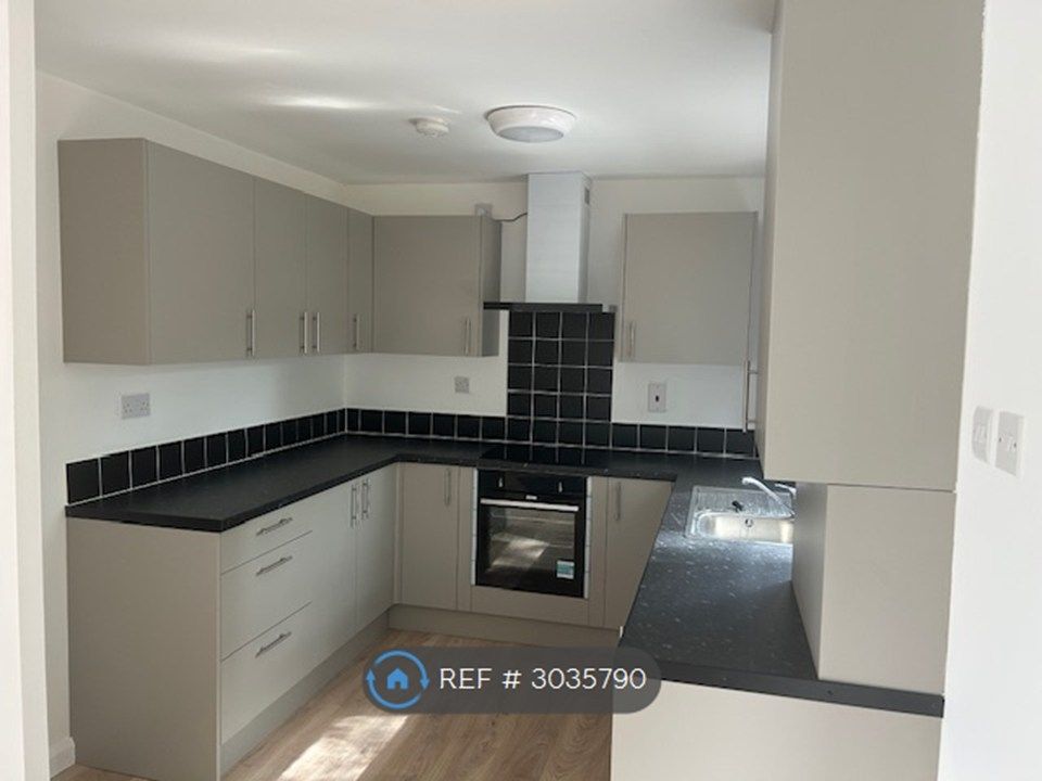 Property photo 1 of 16 Kitchen