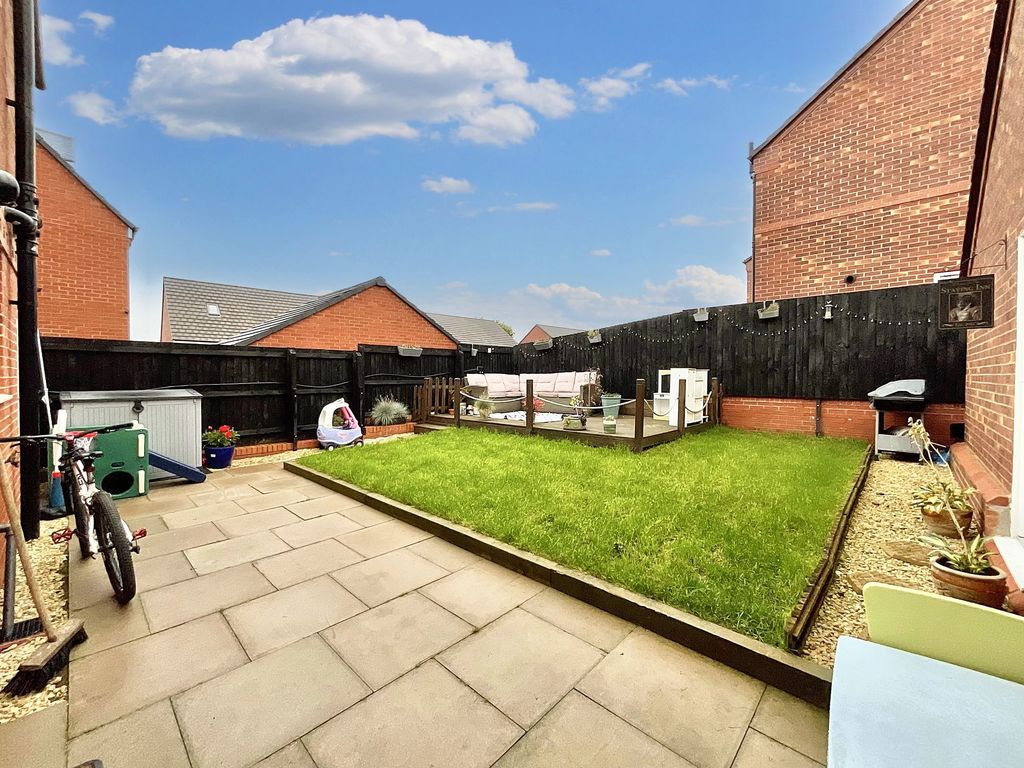 Property photo 2 of 29