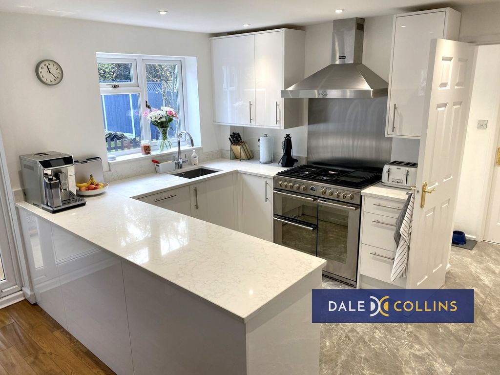 Property photo 3 of 27 Photo 5