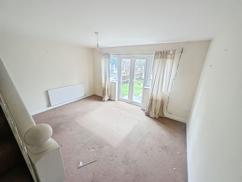 Property photo 2 of 4