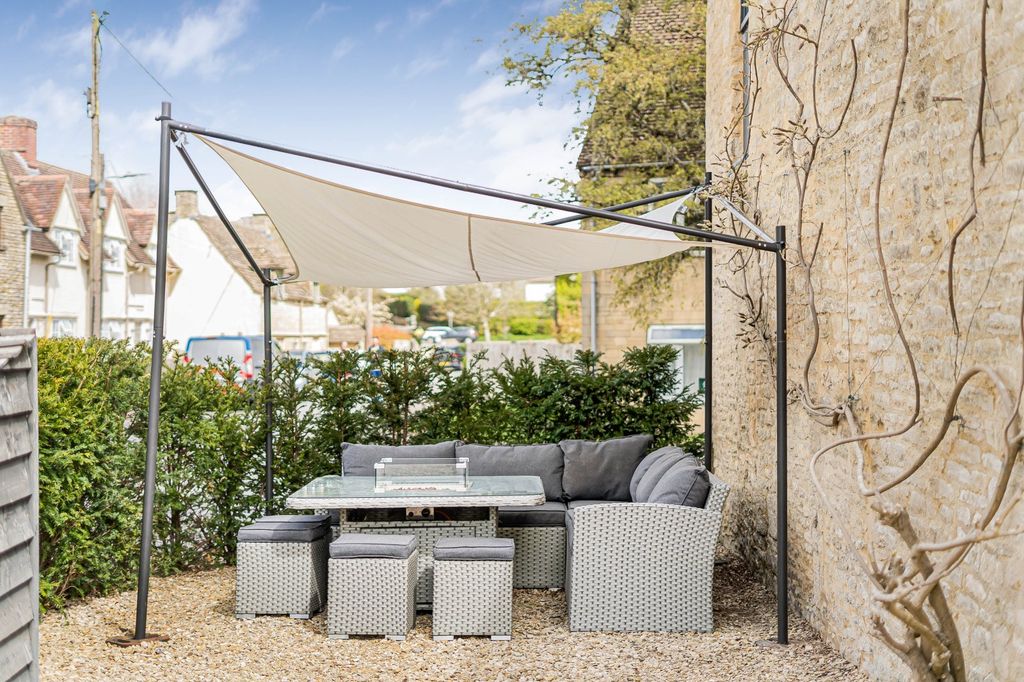 Property photo 3 of 19 Picture No. 25