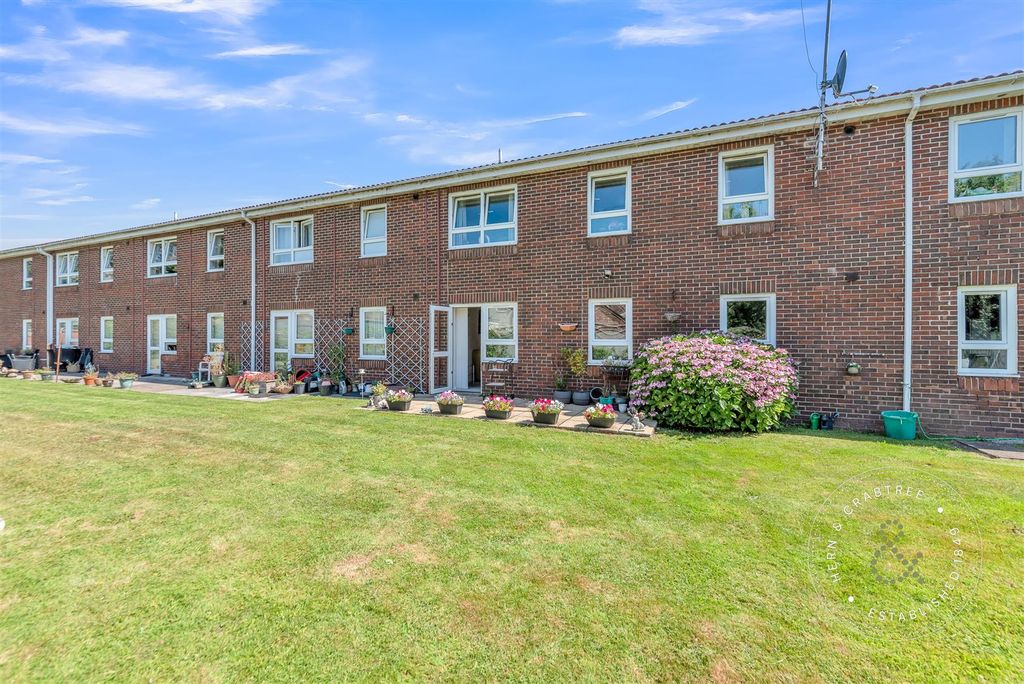 Property photo 1 of 24 Restway-Court-16.Jpg